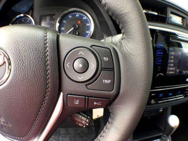 2017 Toyota Corolla SE 4dr Sedan CVT